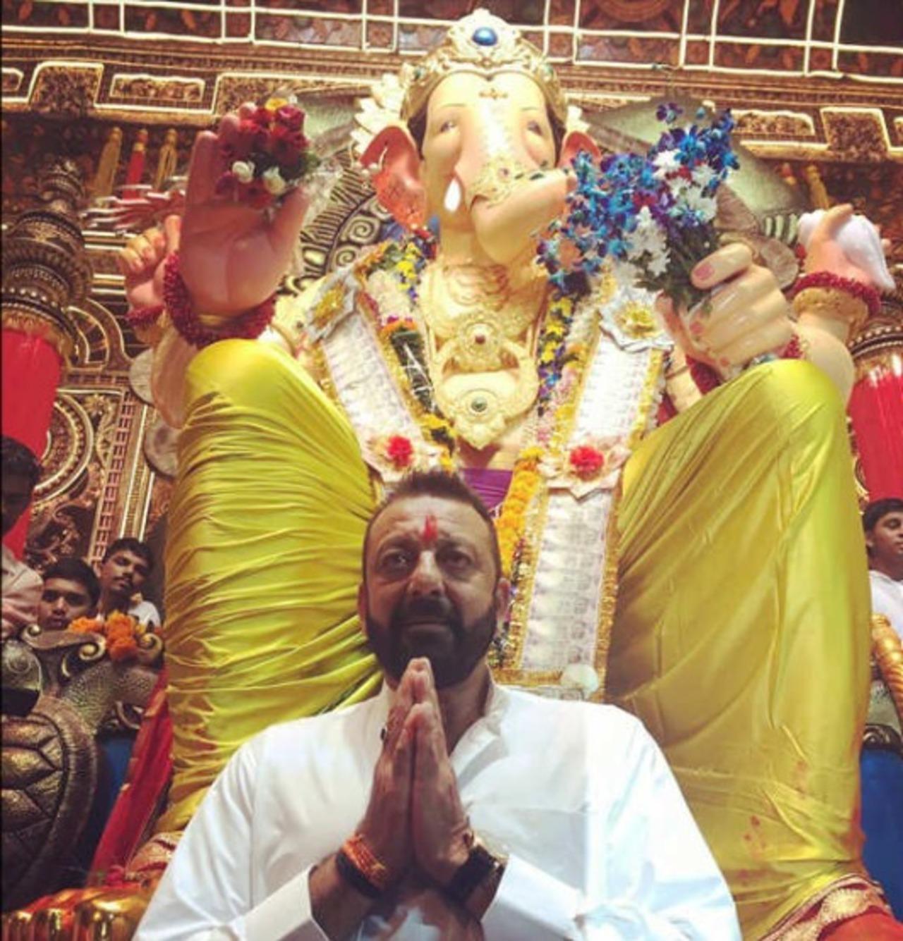 Sanjay Dutt visits Lalbaugcha Raja almost every year to offer prayers to Ganpati. He is an ardent devotee of Lord Shiva and Lord Ganesh